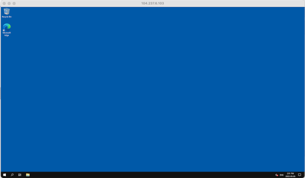 Windows Server desktop displayed in the Mac client